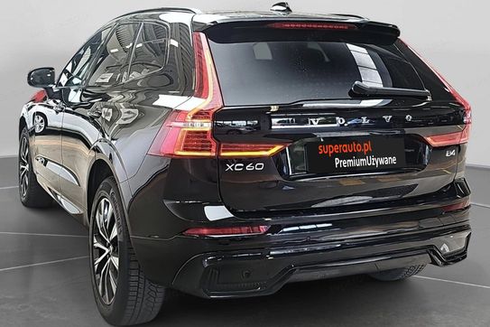 Volvo XC60 B4 B Plus Dark