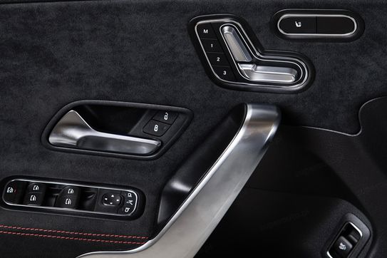 Mercedes CLA 200 AMG Line Shooting Brake