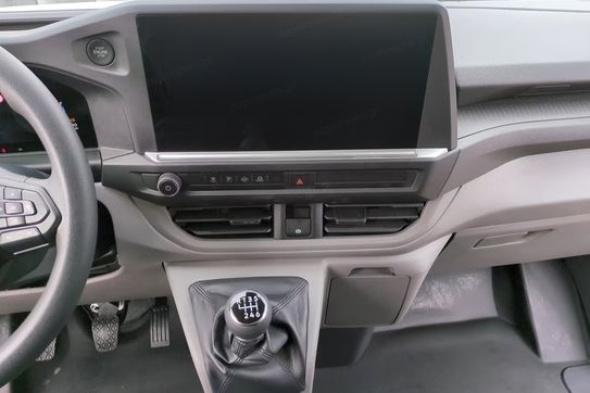 Volkswagen Transporter L2H1