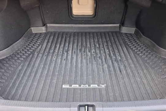 Toyota Camry 2.5 Hybrid Executive Cvt