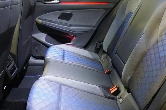 Volkswagen Golf R  2.0 TSI 4MOTION DSG