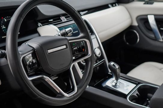 Land Rover Discovery Sport D165 S