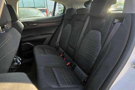 Alfa Romeo Stelvio Turbo Business Q4