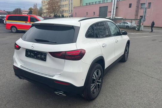 Mercedes GLA 200 Progressive