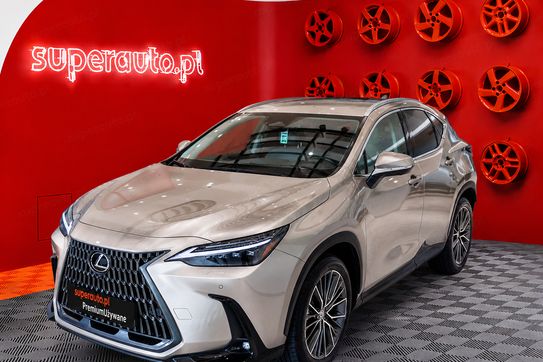 Lexus NX 350h Omotenashi AWD