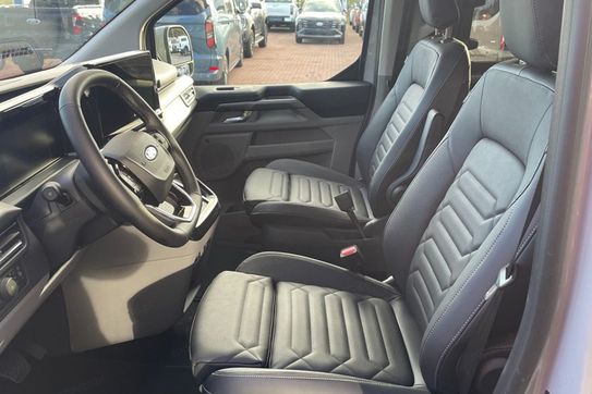 Ford Tourneo Custom L2H1 Titanium X 320 A8 AWD