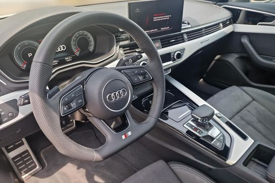 Audi A4 Avant 40 TDI quattro S Line