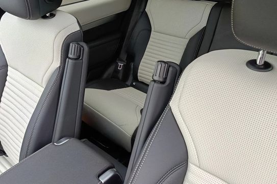 Land Rover Discovery V 3.0 D250 Dynamic SE