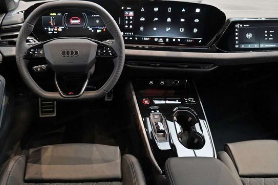 Audi A5 e-Hybrid quattro S line Avant