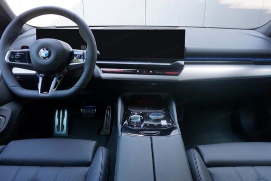 BMW Seria 5 520d xDrive M Sport