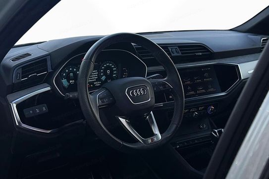 Audi Q3 35 TFSI mHEV S-Line S tronic