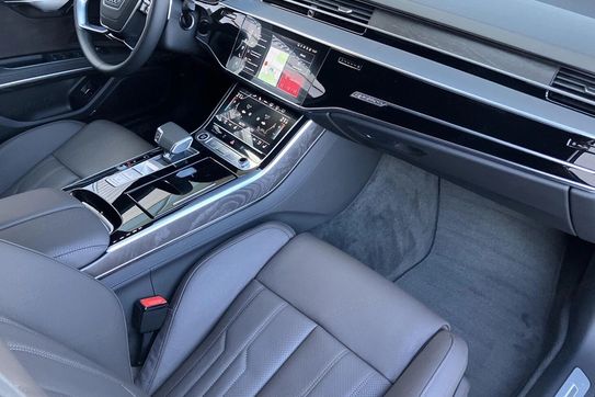 Audi A8 60 TFSI e Quattro Tiptr.