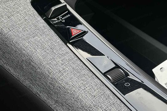 Peugeot 5008 Allure e-DCS6 1.2 mHEV