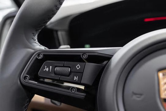 Porsche Cayenne Black Edition