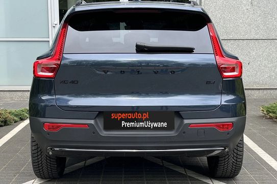 Volvo XC40 B4 Plus Black Edition