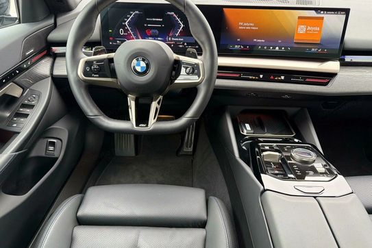 BMW Seria 5 520i mHEV M Sport aut
