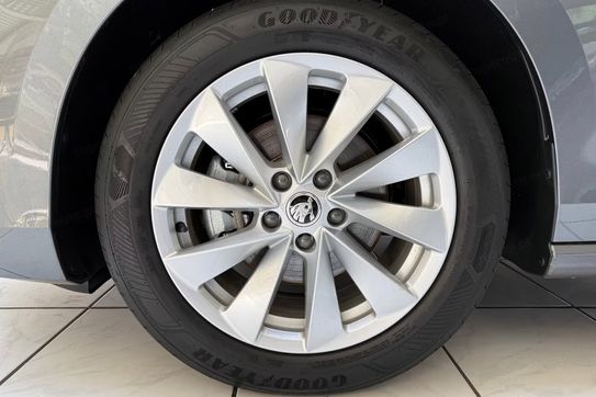 Skoda Superb Edition 130 2.0 TDI DSG