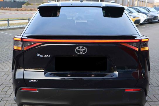 Toyota bZ4X Style EV
