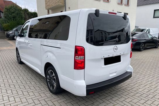 Opel Zafira Life Extra Long L2H1 Business AT8