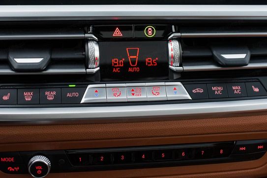 BMW Seria 3 320d mHEV Luxury Line sport-aut