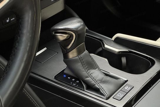 Lexus ES 300h Business Edition