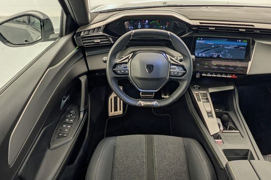 Peugeot 408 GT 1.2 mHEV e-DCS6
