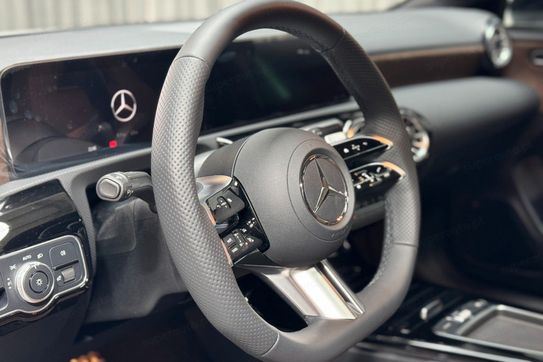 Mercedes CLA 200 AMG Line