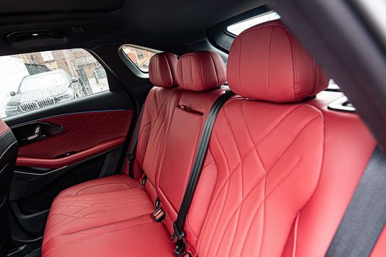 Omoda 9 1.5 Super Hybrid Exclusive AWD
