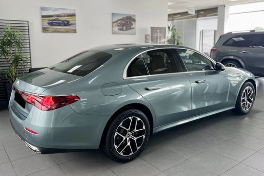 Mercedes E Klasa 220 d  Avantgarde