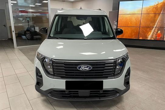Ford Tourneo Courier Titanium