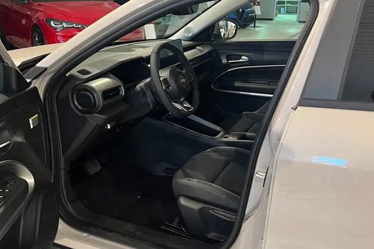 Jeep Avenger Summit 1.2 T3 mHEV AT FWD