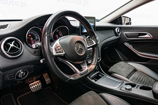 Mercedes CLA 220 4-Matic