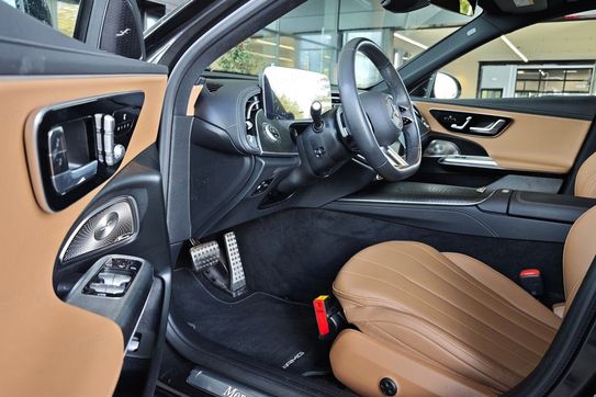 Mercedes Klasa E 220 d 4-Matic AMG Line