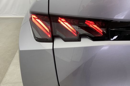 Peugeot 3008 GT 1.2 mHEV e-DCS6