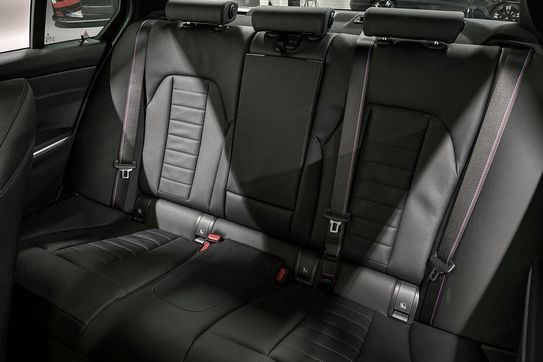 BMW Seria 3 330i xDrive M Sport