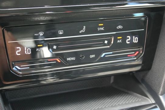 Volkswagen Passat 1.5 TSI Business