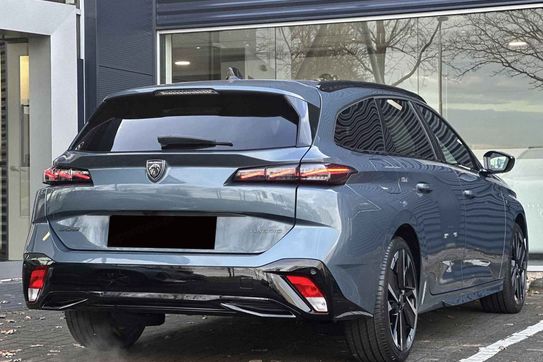 Peugeot 308 GT Exclusive S&S e-DCS6 1.2 mHEV