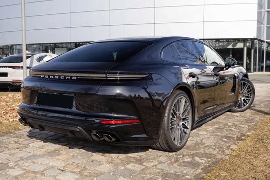 Porsche Panamera 4 E-Hybrid