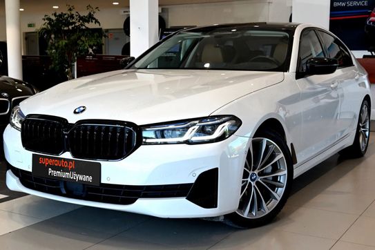 BMW Seria 5 530d xDrive Luxury Line