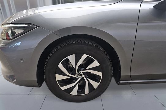 Volkswagen Passat 1.5 TSI  DSG