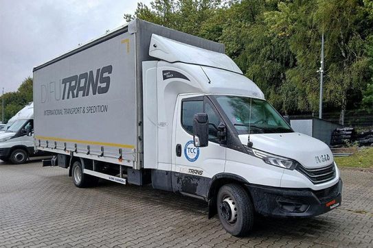 Iveco Daily 70C18 Zabudowa + Tył spanie
