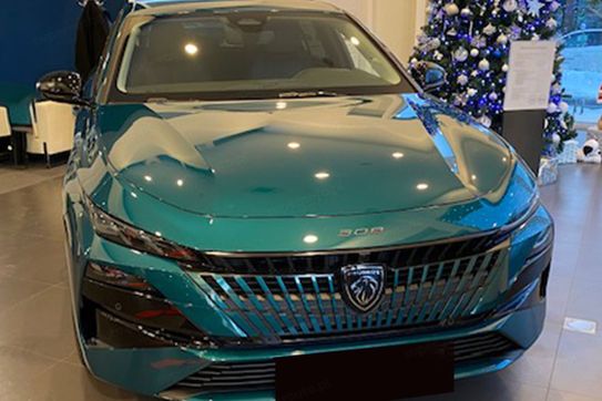 Peugeot 308 Allure e-DCS6 1.2 mHEV