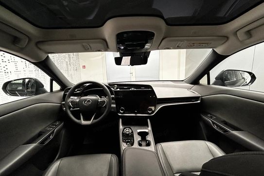 Lexus RZ 450e Prestige DIRECT4