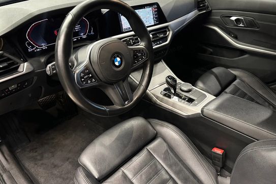 BMW Seria 3 Touring 320d xDrive Advantage