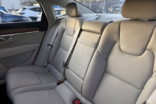 Volvo S90 B4 B Momentum Pro