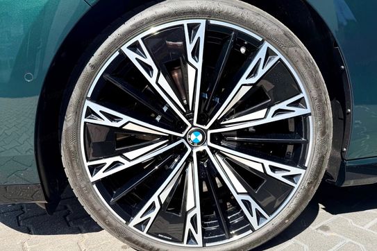 BMW Seria 7 740 xDrive mHEV sport-aut