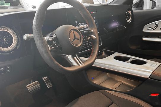 Mercedes CLA 200 AMG Line