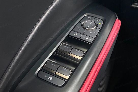 Lexus LBX Hybrid Relax