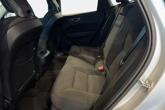 Volvo XC60 B4 D Momentum Pro