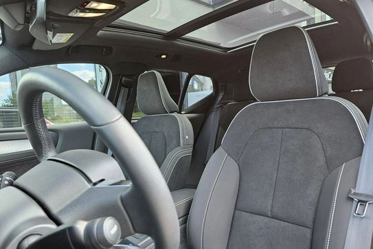 Volvo XC40 B3 Ultra Black aut
